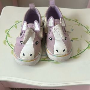 Unicorn vans 7.5 toddler girl. Color purple.